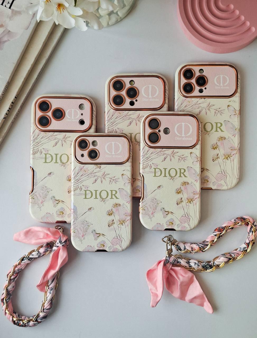 قاب Dior طرح گل‌دار گوشی آیفون 13 و آیفون 14