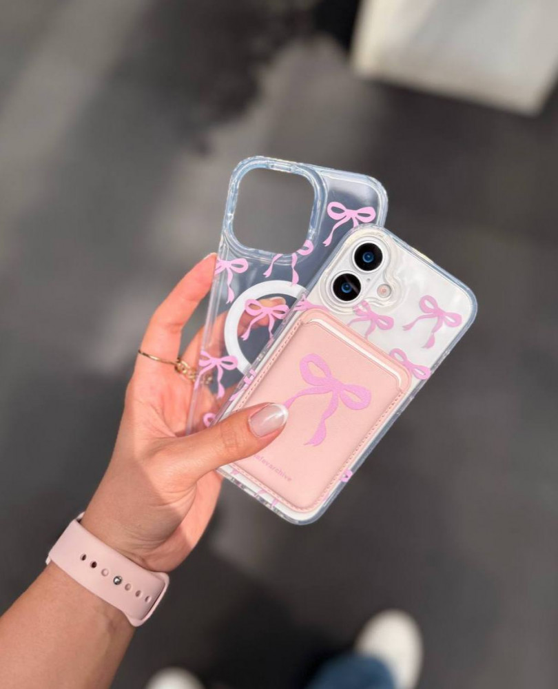 قاب پاپیون 🎀 صورتی با ولت مگ سیف گوشی آیفون 15 پرومکس