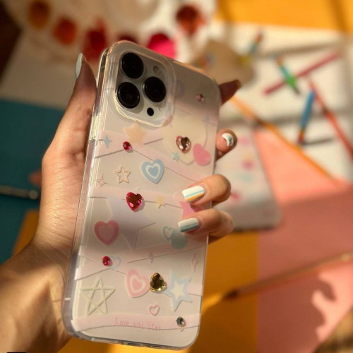 iPhone 13 and diamond heart case